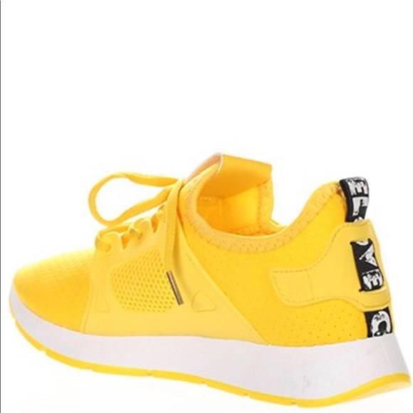 ‼️PRICE IS FIRM‼️Coral pink women mesh sneakers - Picture 3 of 3